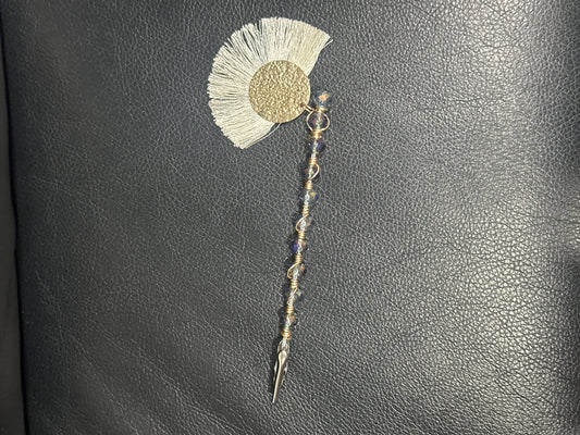 Crystal wand clip